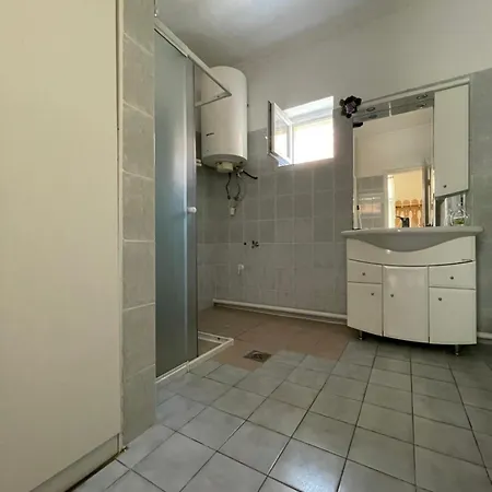 Zsigmond Vendeghaz 凯斯特海伊