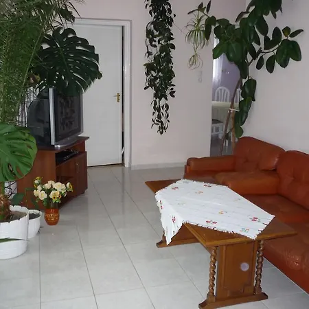 度假居 Zsigmond Vendeghaz 凯斯特海伊