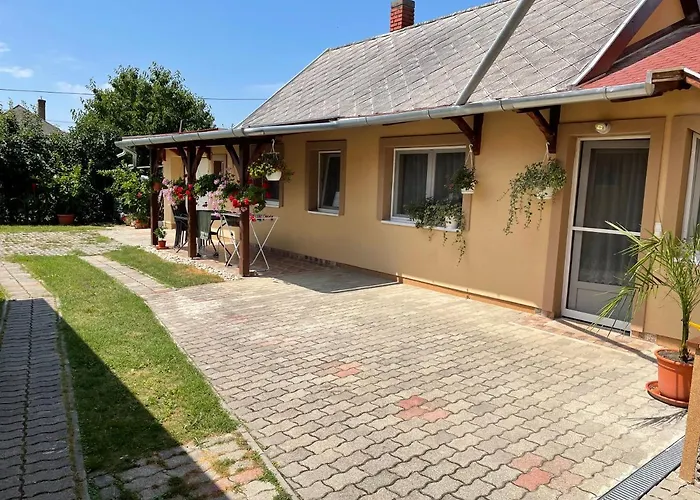 Zsigmond Vendeghaz بيت للعطل *