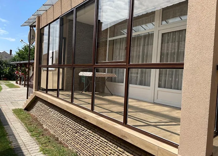 Zsigmond Vendeghaz * كيستاي